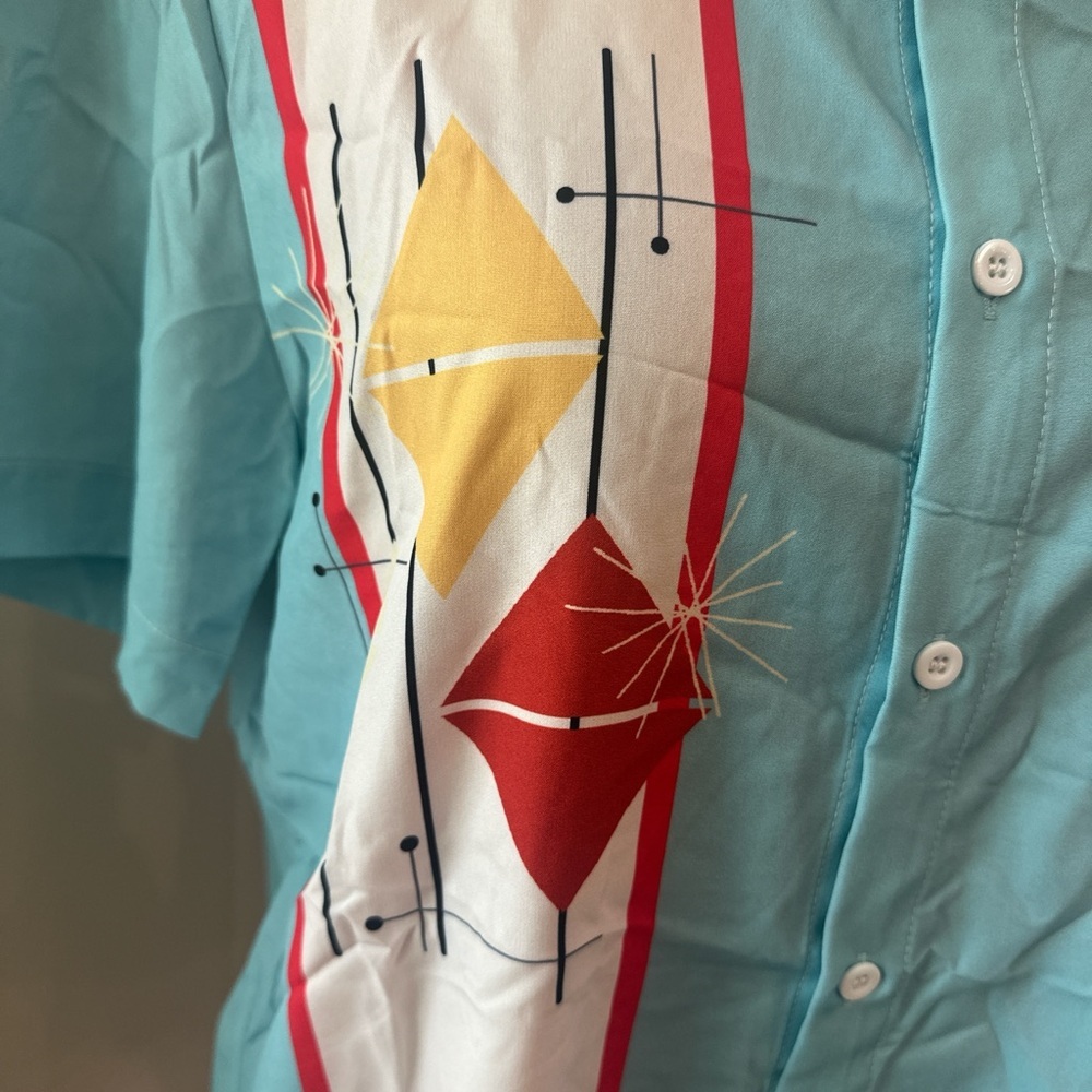 Casual Blue and Red Geometric Button‎ Down Shirt
